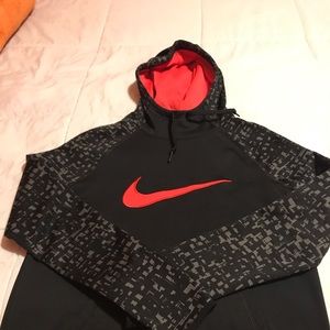 Nike DriFit SM Blk/Coral hoodie perfect condition